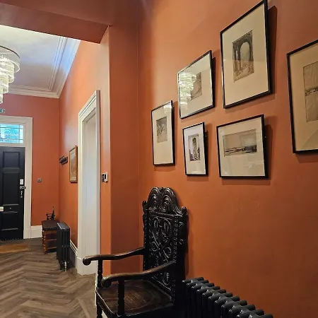Centre Stunning Georgian Townhouse *