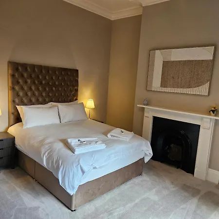 Centre Stunning Georgian Townhouse *